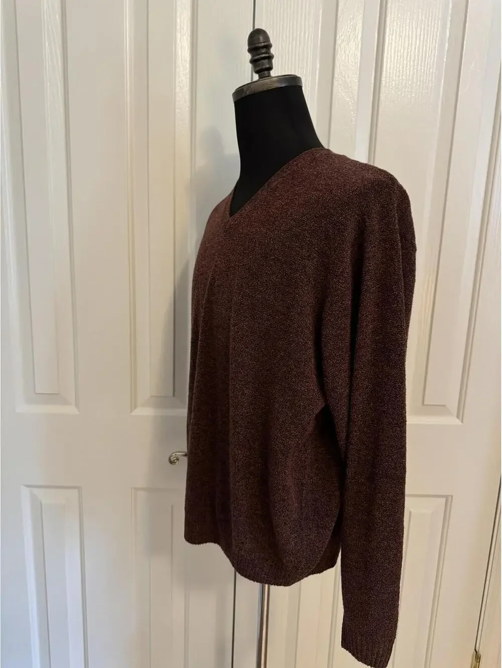 NWT Jos. A. Bank Men's Merino Wool Blend Maroon V-Neck Sweater Large